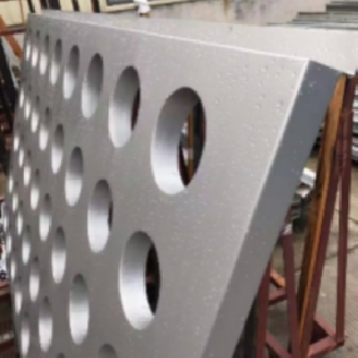 10000平方铝焊接外墙铝幕墙要求棱角分明不变形长8米