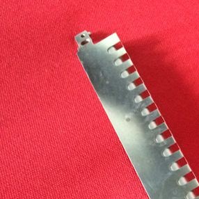 激光焊接飞行焊接加工0.2mm厚度的304不锈钢打印机刮刀